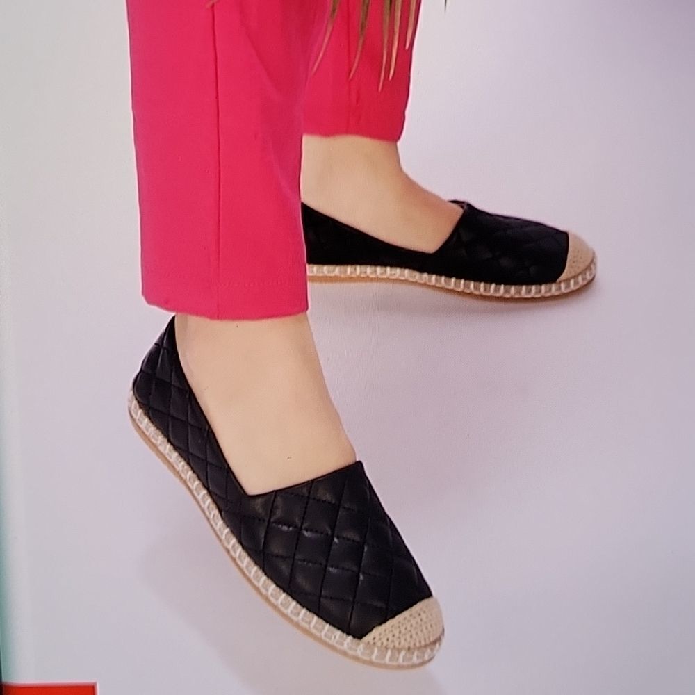 BRAND NEW SHELN WOMEN"S FLATS SHOE